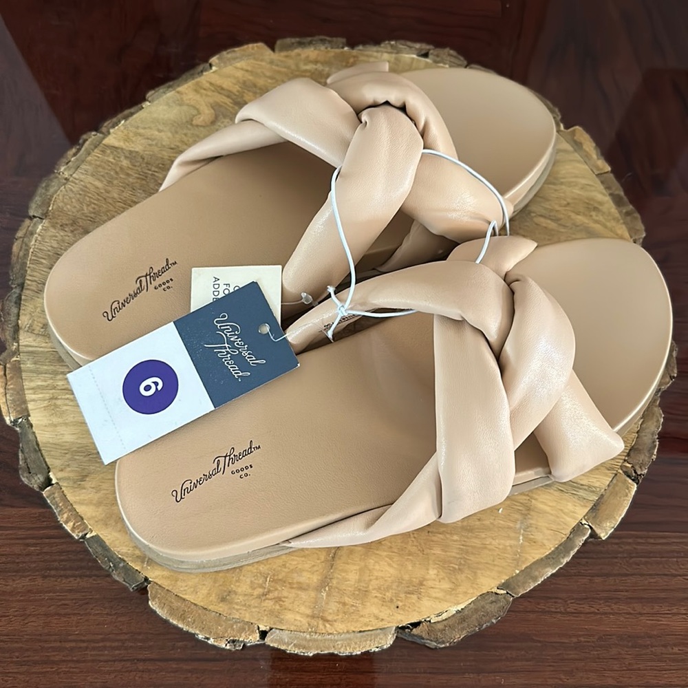 Universal Thread *NWT* Women’s Cosette Sandals - Picture 2 of 7